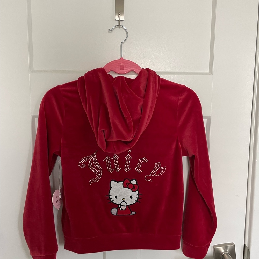 Forever 21 hello kitty limited edition athletic top